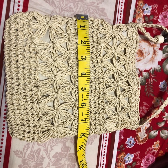Straw Woven Shoulder Bag - Picture 3 of 6